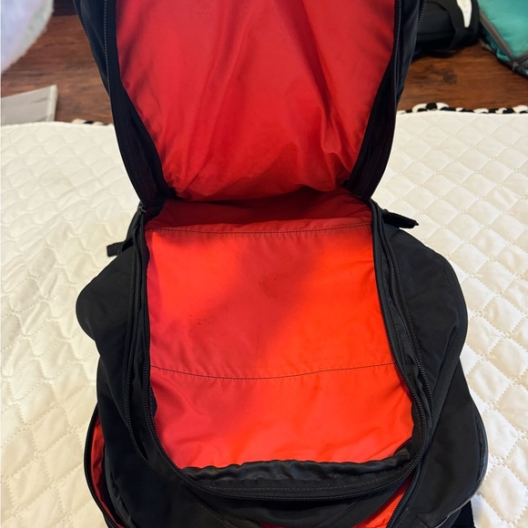 Lululemon black 3️⃣ full size section backpack with more pockets than ever🎒🖤 - Picture 3 of 10